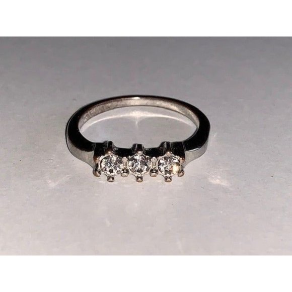 Ring Jewelry - Silver tone ring size 6.75
